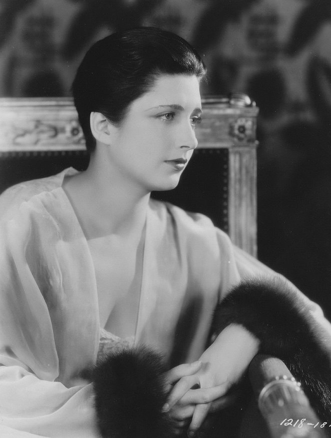 Behind the Make-Up - Promóció fotók - Kay Francis