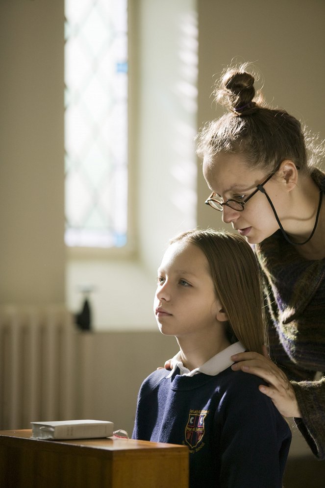 The Unloved - Forgatási fotók - Molly Windsor, Samantha Morton