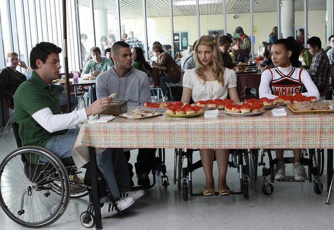Glee - Season 1 - Na kółkach - Z filmu - Cory Monteith, Mark Salling, Dianna Agron, Naya Rivera