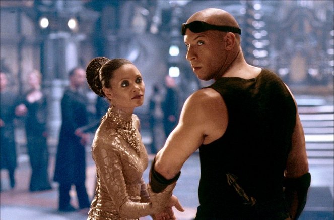 Riddick: Kronika temna - Z filmu - Thandiwe Newton, Vin Diesel