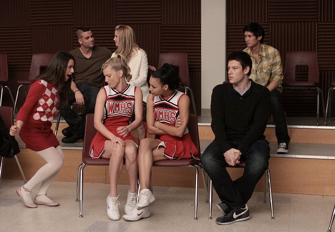 Glee - Season 1 - Hell-O - Photos - Lea Michele, Mark Salling, Dianna Agron, Heather Morris, Naya Rivera, Cory Monteith, Harry Shum Jr.