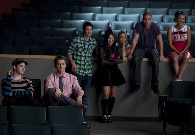 Glee - Season 2 - Audición - De la película - Chris Colfer, Matthew Morrison, Harry Shum Jr., Jenna Ushkowitz, Dianna Agron, Mark Salling, Naya Rivera