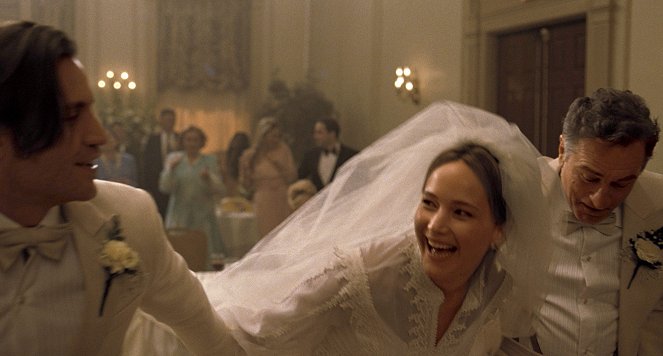 Joy - De la película - Édgar Ramírez, Jennifer Lawrence, Robert De Niro