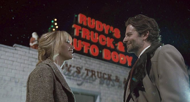 Joy - Van film - Jennifer Lawrence, Bradley Cooper