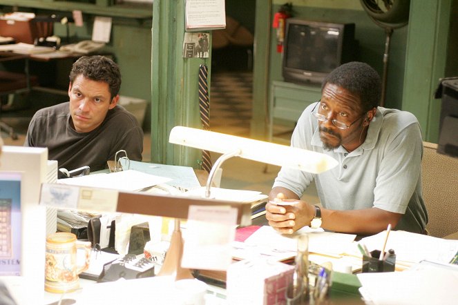 The Wire - Season 3 - Back Burners - Photos - Dominic West, Clarke Peters