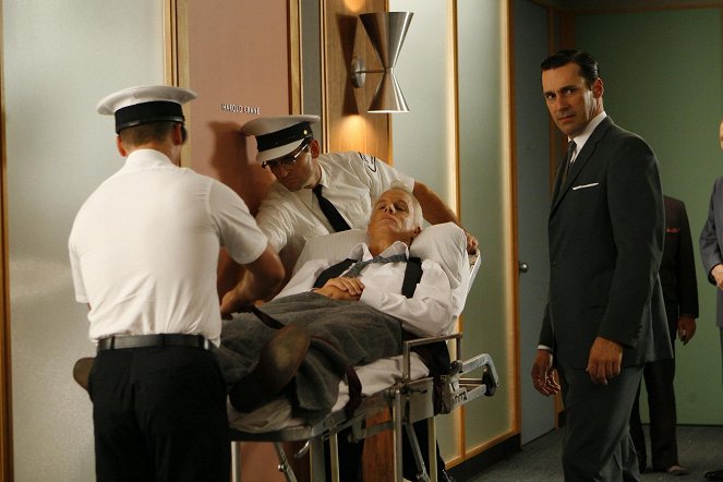 Mad Men - Season 1 - Indian Summer - Photos - John Slattery, Jon Hamm