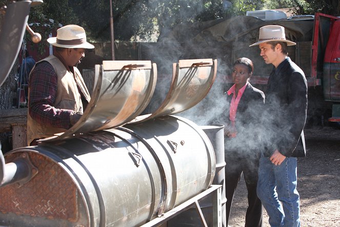 Justified - The Devil You Know - Photos - Mykelti Williamson, Erica Tazel, Timothy Olyphant