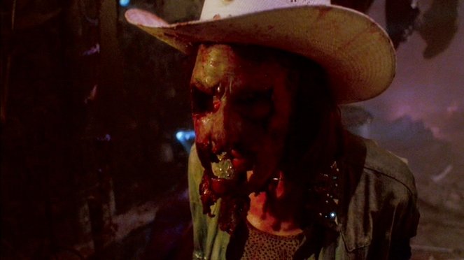 The Texas Chainsaw Massacre 2 - Filmfotos - Caroline Williams