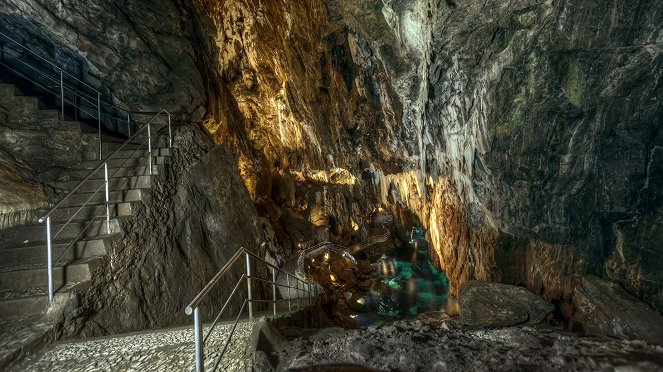 Into the Cave of Wonders - Kuvat elokuvasta