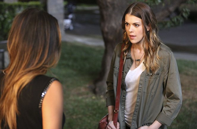 Pretty Little Liars - Thrown from the Ride - Do filme - Lindsey Shaw