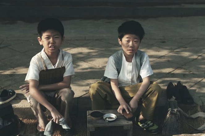 Gugjesijang - Kuvat elokuvasta - Ji-seong Eom