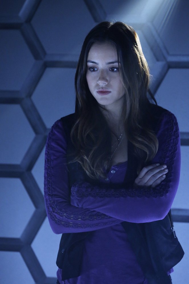 Marvel : Les agents du S.H.I.E.L.D. - Season 1 - Des hommes et des dieux - Film - Chloe Bennet