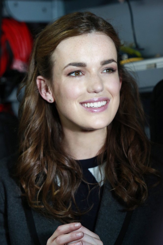 Marvel : Les agents du S.H.I.E.L.D. - Dans l'œil de l'espion - Film - Elizabeth Henstridge