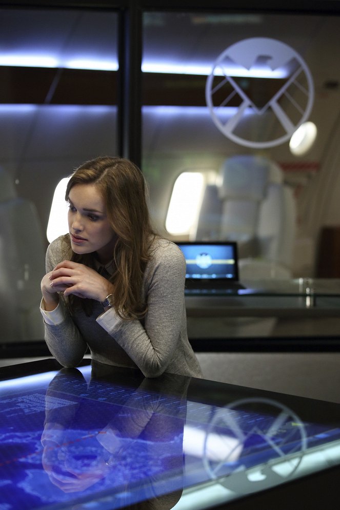 Marvel : Les agents du S.H.I.E.L.D. - Season 1 - Scorch - Film - Elizabeth Henstridge