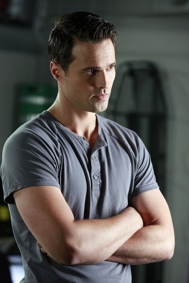 Marvel : Les agents du S.H.I.E.L.D. - Virus alien - Film - Brett Dalton