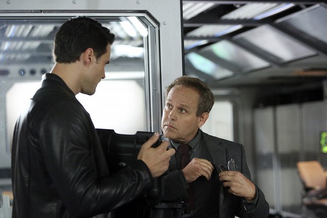 Agents of S.H.I.E.L.D. - Season 1 - The Well - Photos - Peter MacNicol