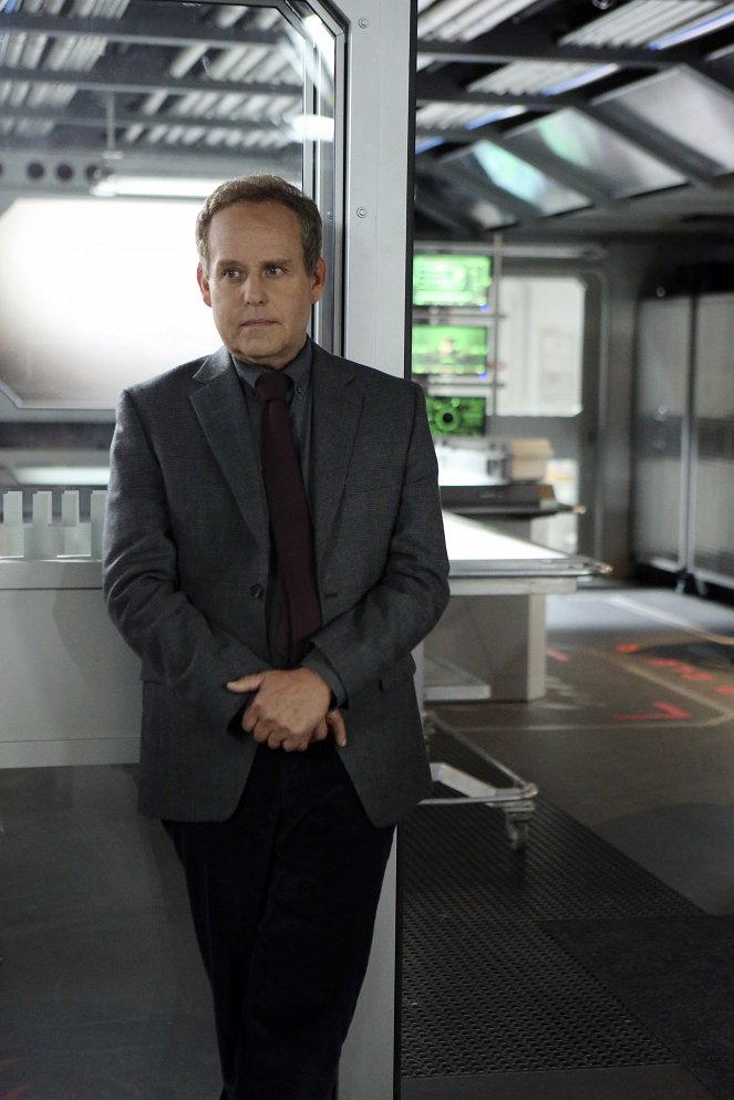 Agents of S.H.I.E.L.D. - The Well - Photos - Peter MacNicol