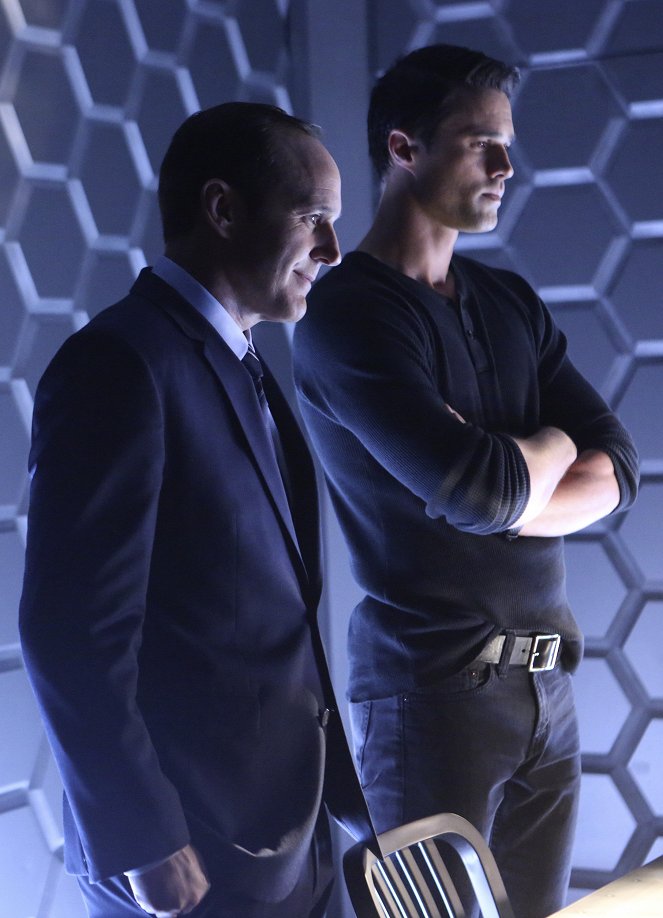 MARVEL's Agents Of S.H.I.E.L.D. - Götterdämmerung - Filmfotos - Clark Gregg, Brett Dalton