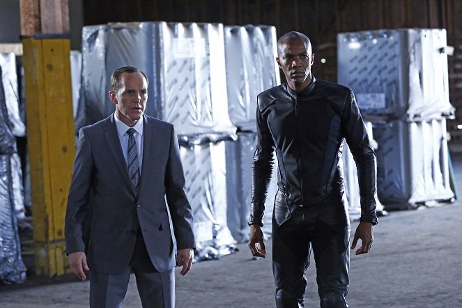 Agents of S.H.I.E.L.D. - Season 1 - The Bridge - Van film - Clark Gregg, J. August Richards