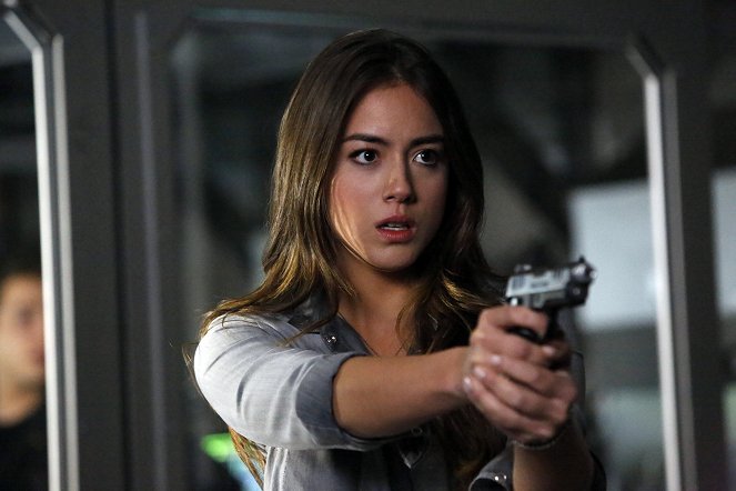Marvel's Agentes de S.H.I.E.L.D. - Season 1 - Turn, Turn, Turn - De la película - Chloe Bennet