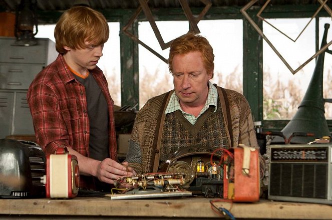 Harry Potter and the Deathly Hallows: Part 1 - Van film - Rupert Grint, Mark Williams