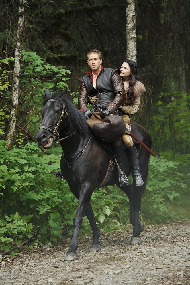 Egyszer volt, hol nem volt - Snow Falls - Filmfotók - Josh Dallas, Ginnifer Goodwin