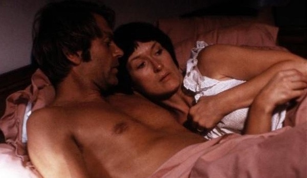 Výkrik do tmy - Z filmu - Sam Neill, Meryl Streep
