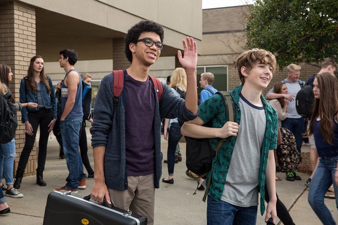Paper Towns - Photos - Justice Smith, Austin Abrams