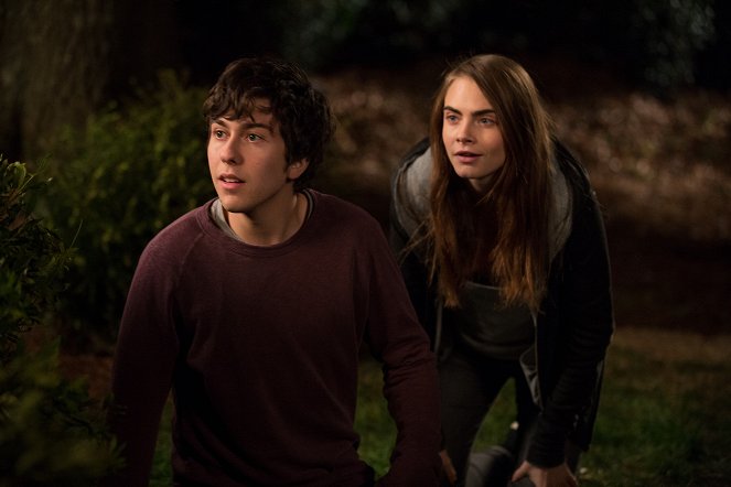 Paper Towns - Photos - Nat Wolff, Cara Delevingne