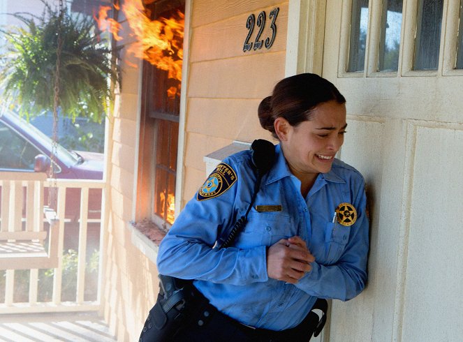 Under the Dome - The Fire - Do filme - Natalie Martinez