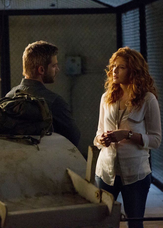 Under the Dome - Blue on Blue - Kuvat elokuvasta - Mike Vogel, Rachelle Lefevre