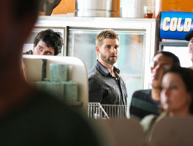 Under the Dome - The Endless Thirst - Van film - Mike Vogel