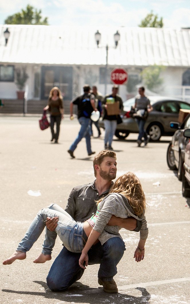 Under the Dome - The Endless Thirst - Van film - Mike Vogel