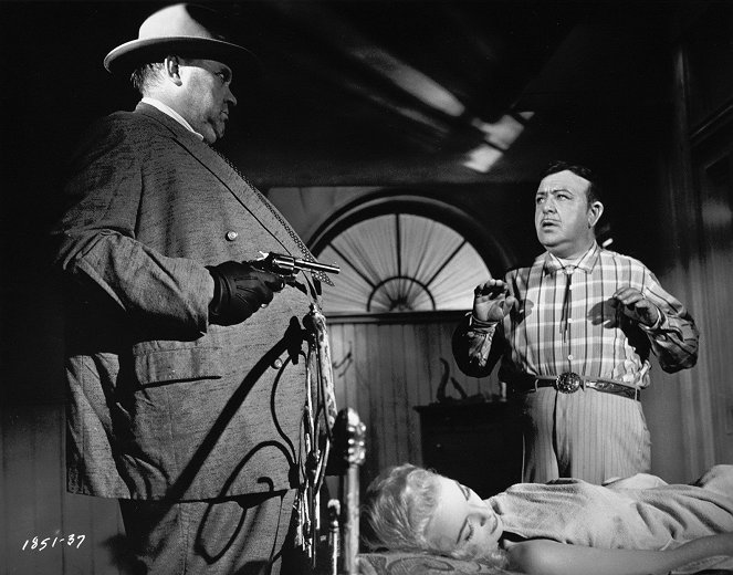 Touch of Evil - Photos - Orson Welles, Janet Leigh, Akim Tamiroff