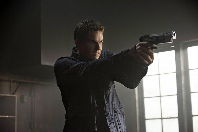 The Tomorrow People - Kill or Be Killed - Photos - Robbie Amell