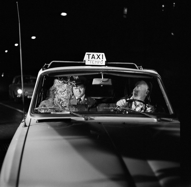 Die Märchenbraut - Ein Taxi und fünf Generäle - Filmfotos - Bronislav Poloczek, Otto Budín