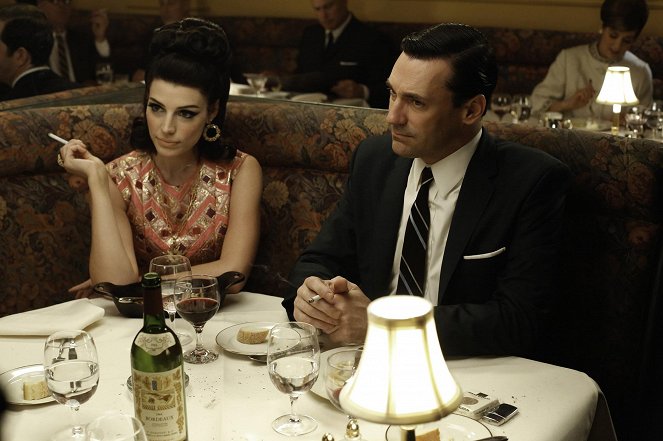 Mad Men - To Have and to Hold - Van film - Jessica Paré, Jon Hamm