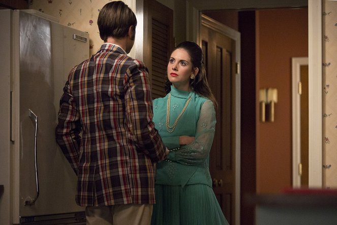 Mad Men - The Strategy - Photos - Alison Brie