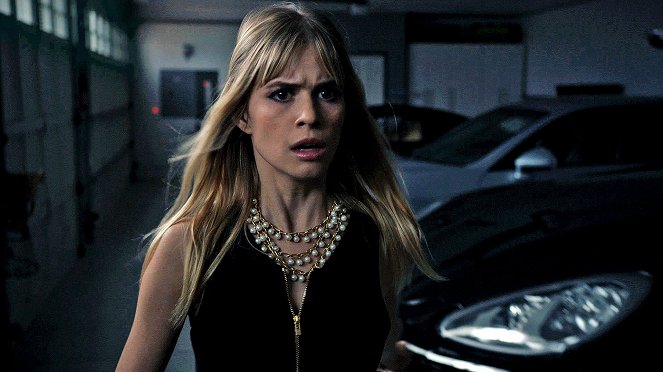 Krzyk - Z filmu - Carlson Young