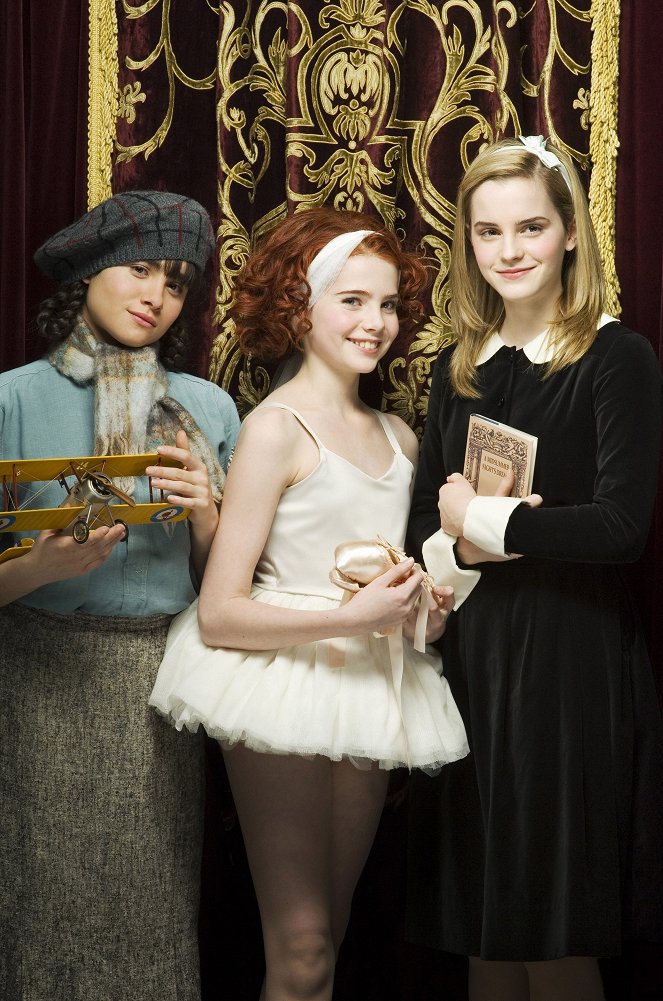 Ballet Shoes - Promoción - Yasmin Paige, Lucy Boynton, Emma Watson
