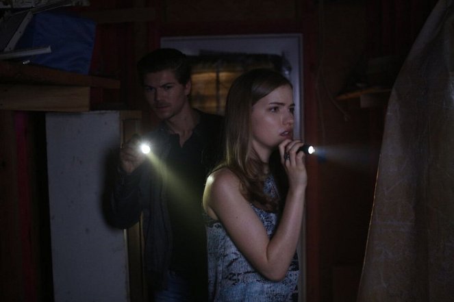Scream - Season 1 - Betrayed - Photos - Amadeus Serafini, Willa Fitzgerald