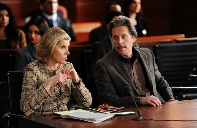 The Good Wife - Season 2 - Silver Bullet - Photos - Christine Baranski, Gary Cole