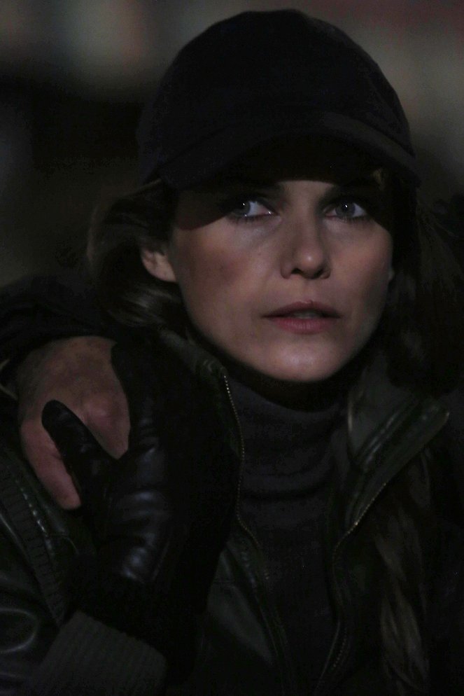 The Americans - The Deal - Photos - Keri Russell
