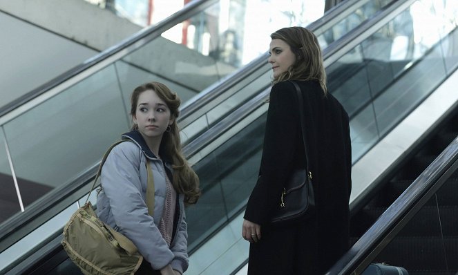 Holly Taylor, Keri Russell
