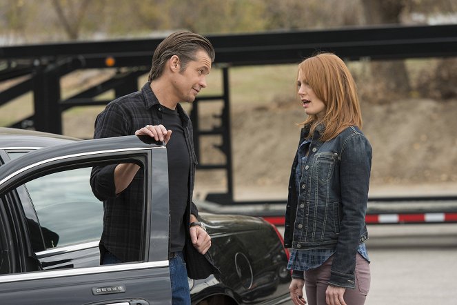 Justified - Whistle Past the Graveyard - Van film - Timothy Olyphant, Alicia Witt