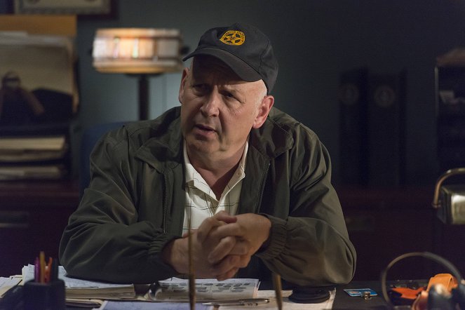 Justified - Season 5 - Weight - Photos - Nick Searcy