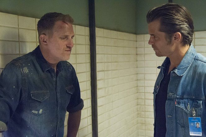 Justified - Season 5 - The Toll - Photos - Michael Rapaport, Timothy Olyphant