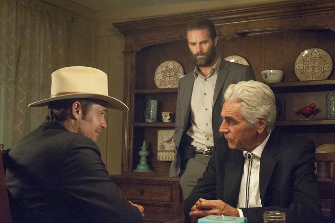 Justified - The Trash and the Snake - Photos - Timothy Olyphant, Garret Dillahunt, Sam Elliott