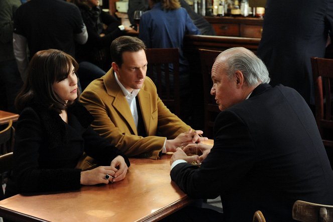 The Good Wife - La Glace et le feu - Film - Julianna Margulies, Josh Charles