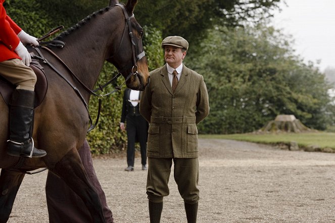 Downton Abbey - Episode 3 - Photos - Hugh Bonneville